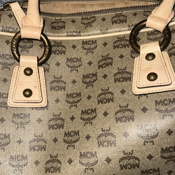 MCM Cream & Black Monogram Duffel Shoulder Bag - Picture 11 of 12